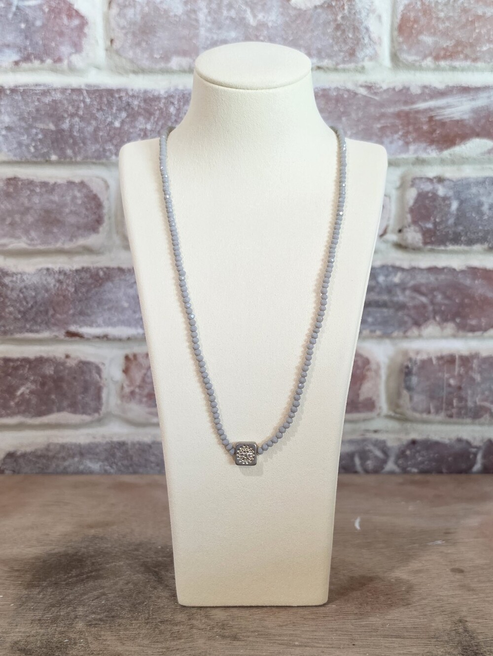 Marlyn Schiff Faceted Bead Necklace